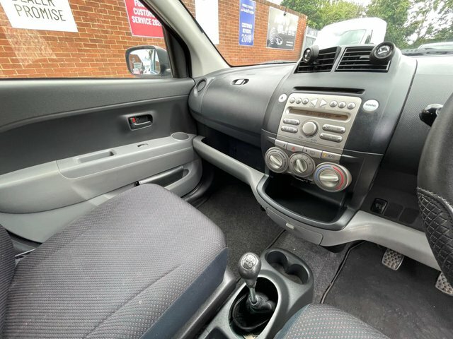 Daihatsu Sirion 1.3 Se Hatchback 137 Gkm, 85 B Red #43