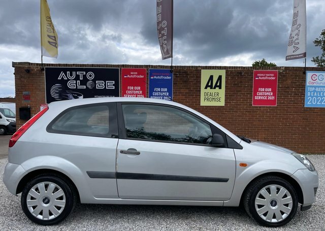 Ford Fiesta Style Climate Silver #5