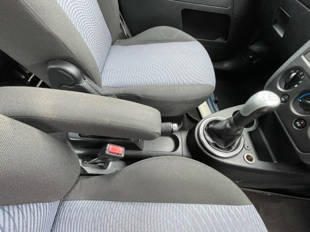 Ford Fusion 1.6L Fusion Euro 4 100 Bhp Silver #42