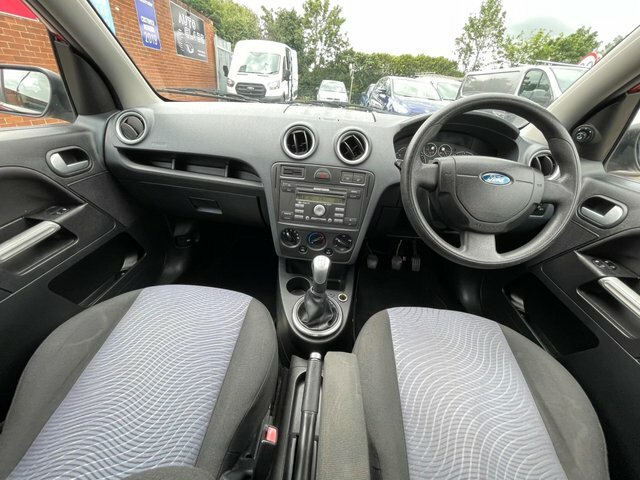 Ford Fusion 1.6L Fusion Euro 4 100 Bhp Silver #9
