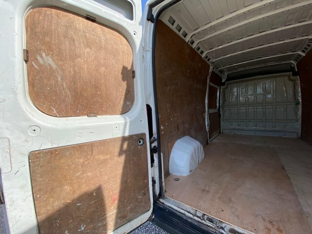 Peugeot Boxer 2.0 Bluehdi 333 Professional L1 H1 Air Con 2017 White #15