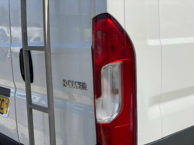 Peugeot Boxer 2.0 Bluehdi 333 Professional L1 H1 Air Con 2017 White #38