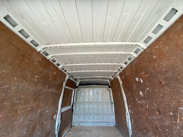 Peugeot Boxer 2.0 Bluehdi 333 Professional L1 H1 Air Con 2017 White #24