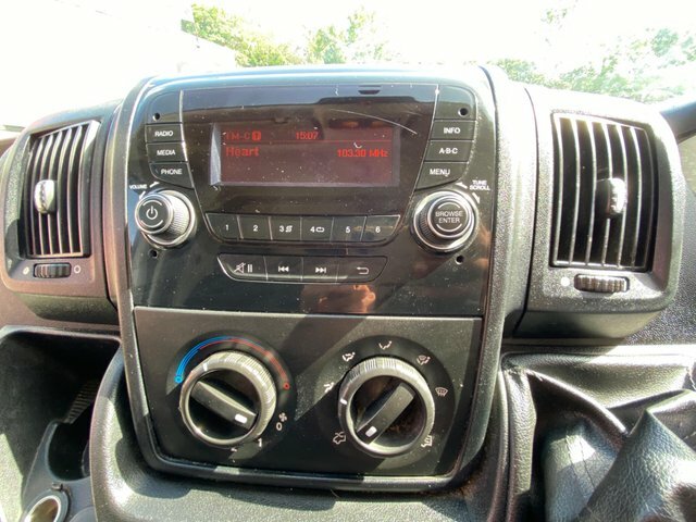 Peugeot Boxer 2.0 Bluehdi 333 Professional L1 H1 Air Con 2017 White #29