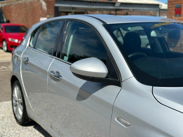 Fiat Tipo 1.6 Multijetii Lounge Estate Eur White #35