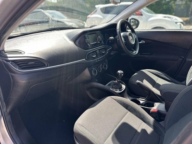 Fiat Tipo 1.6 Multijetii Lounge Estate Eur White #8