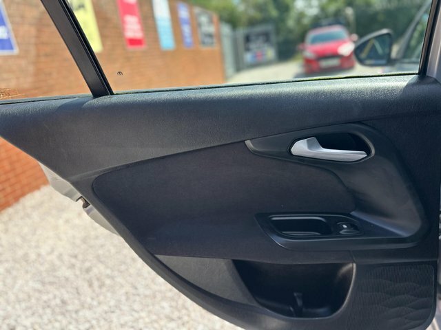 Fiat Tipo 1.6 Multijetii Lounge Estate Eur White #42