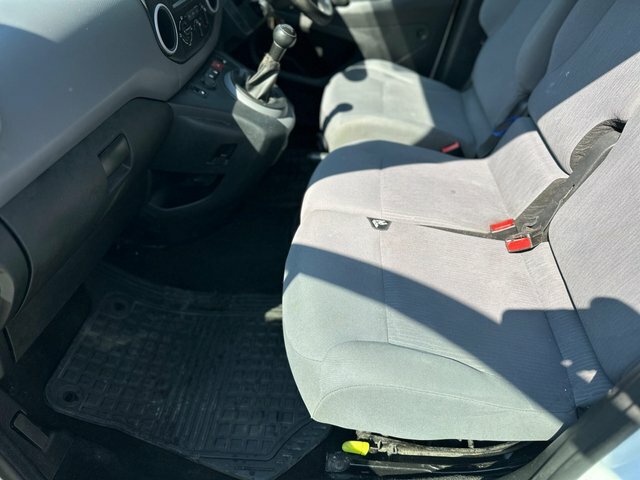 Peugeot Partner Ex.vat 2016 Peugeot Partner 1.6 Hdi Professional L Red #28