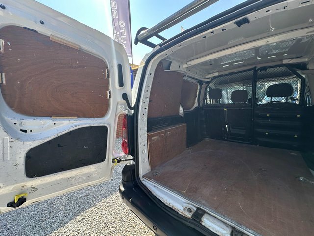Peugeot Partner Ex.vat 2016 Peugeot Partner 1.6 Hdi Professional L Red #18