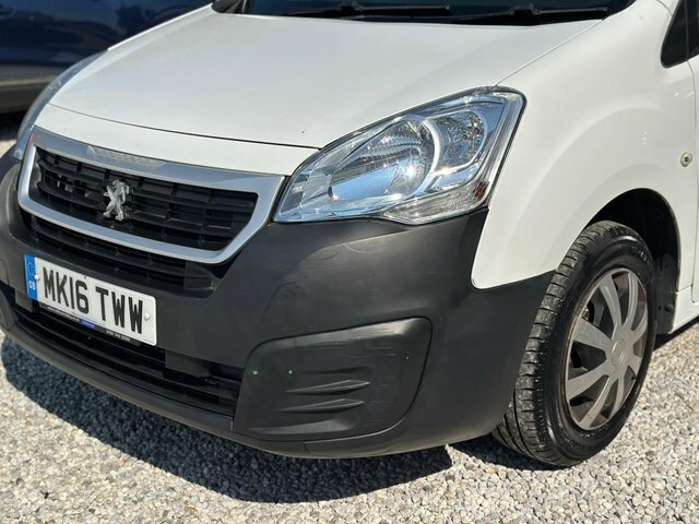 Peugeot Partner Ex.vat 2016 Peugeot Partner 1.6 Hdi Professional L Red #23