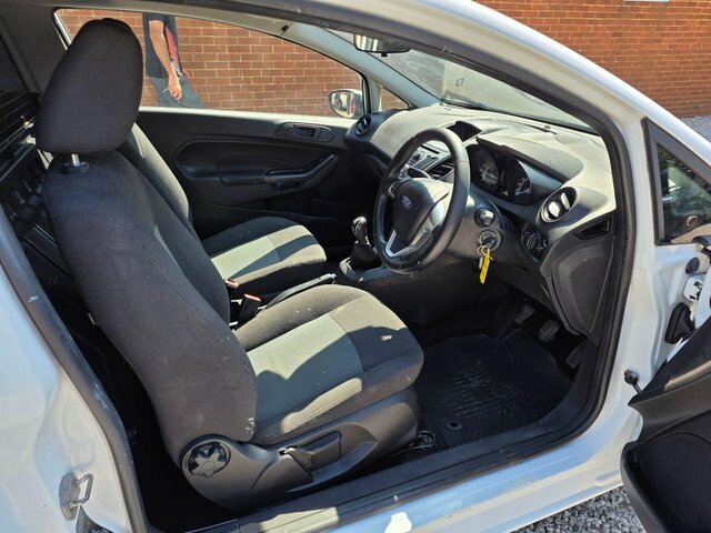 Ford Fiesta Tdci Econetic II Panel YH14KYY White #5