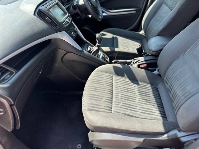 Vauxhall Zafira Tourer Zafira Tourer Energy T Black #36