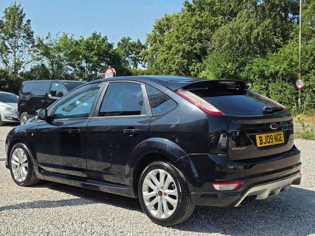Ford Focus Zetec S Black #3