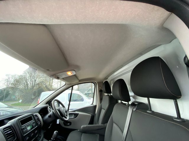 Renault Trafic Diesel White #39