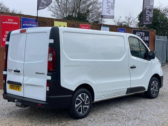 Renault Trafic Dci 27 Business Swb White #4