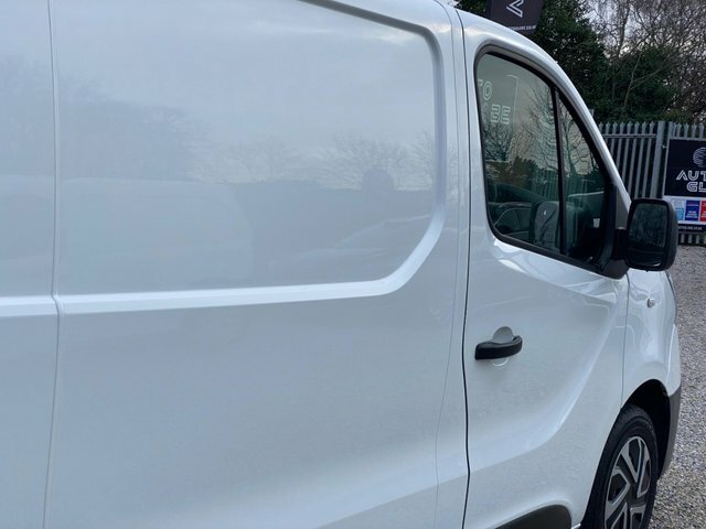 Renault Trafic Diesel White #43