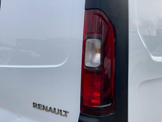 Renault Trafic Diesel White #46