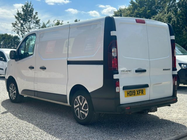 Renault Trafic Dci 27 Business Swb White #3