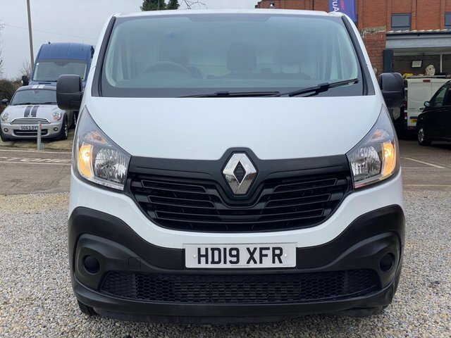 Renault Trafic Diesel White #8