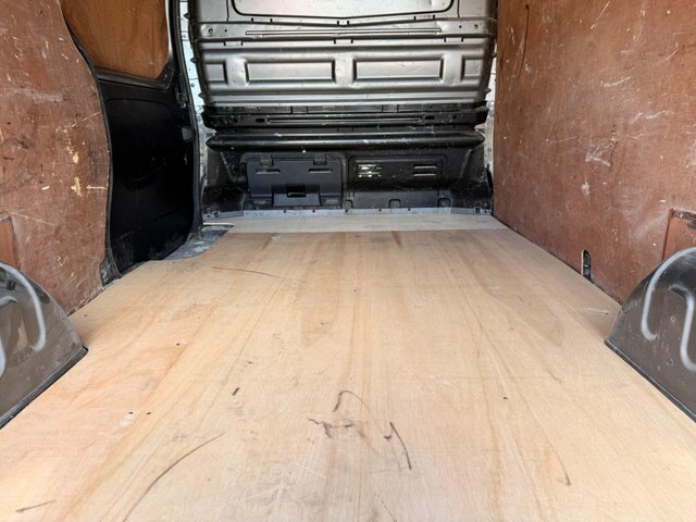 Vauxhall Vivaro Panel Van White #31