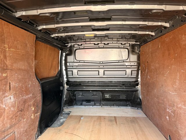 Vauxhall Vivaro Panel Van White #30