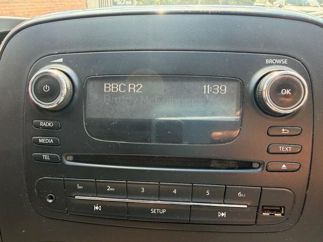 Vauxhall Vivaro Panel Van White #38