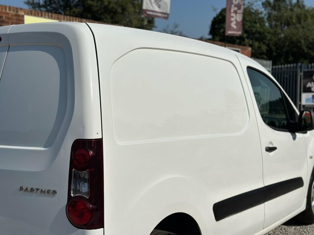 Peugeot Partner E-hdi Tepee S Grey #16