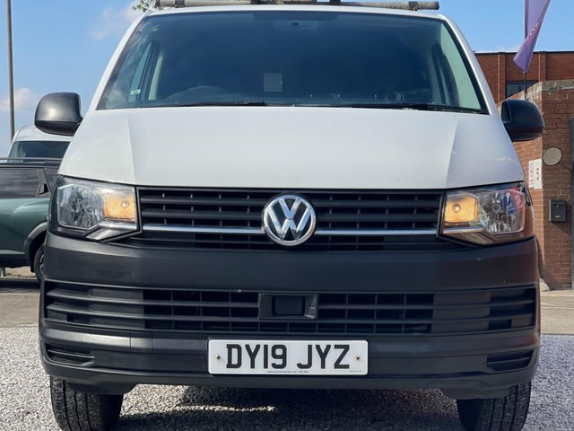 Volkswagen Transporter Tdi T32 Bluemotion Tech DY19JYZ White #4