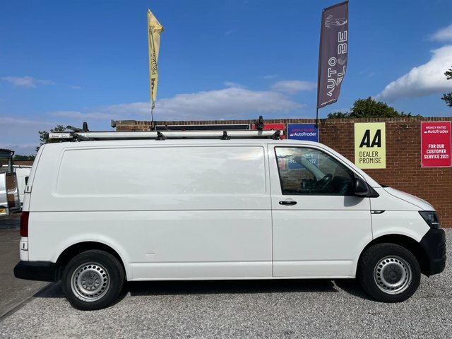Volkswagen Transporter Tdi T32 Bluemotion Tech DY19JYZ White #3