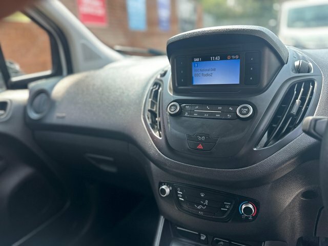 Ford Transit Courier 1.0 Ecoboost Leader Van 6 Speed White #21
