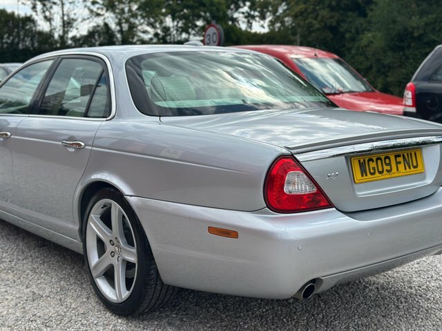 Jaguar XJ 2.7 Tdvi Executive Black #20