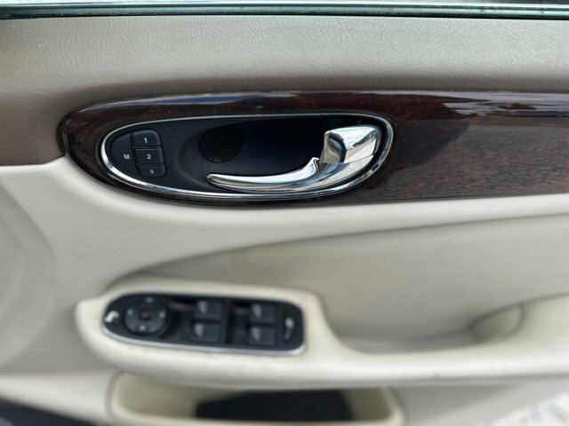 Jaguar XJ 2.7 Tdvi Executive Black #31