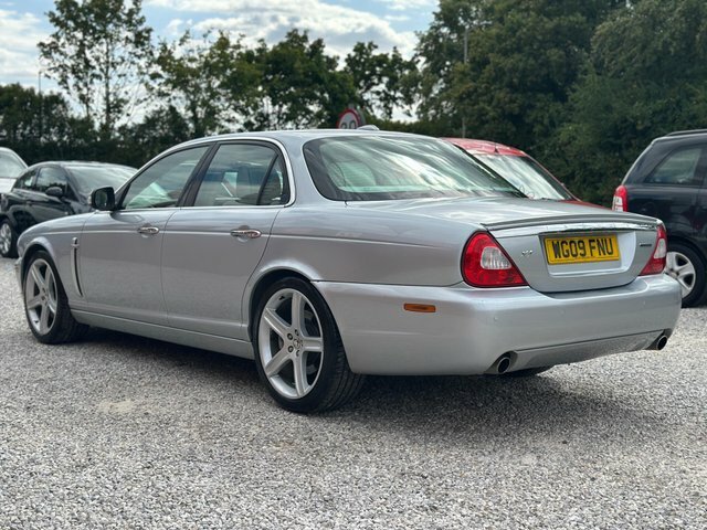 Jaguar XJ Tdvi Sovereign Silver #3