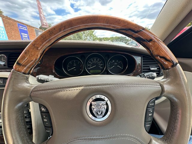 Jaguar XJ 2.7 Tdvi Executive Black #60