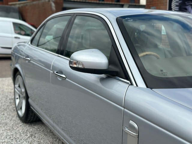 Jaguar XJ 2.7 Tdvi Executive Black #30