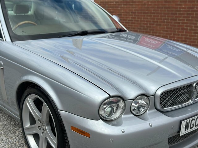 Jaguar XJ 2.7 Tdvi Executive Black #33