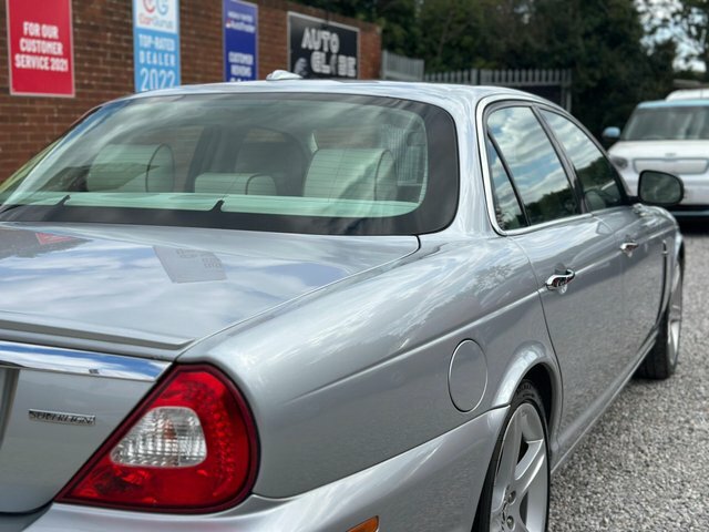 Jaguar XJ 2.7 Tdvi Executive Black #16