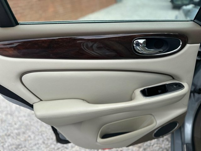 Jaguar XJ 2.7 Tdvi Executive Black #45