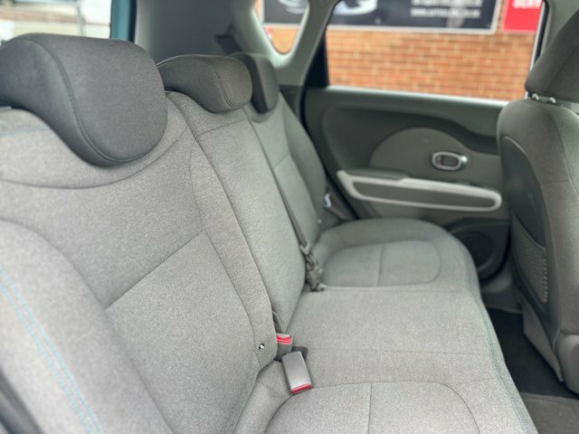 Kia Soul Ev Auto 5dr White #6