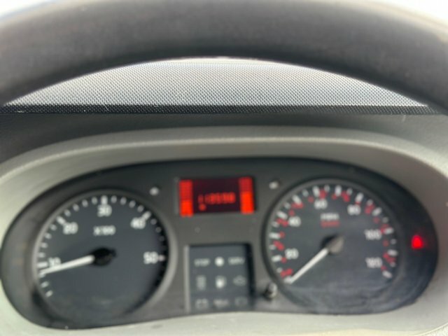 Renault Master Mpv White #34