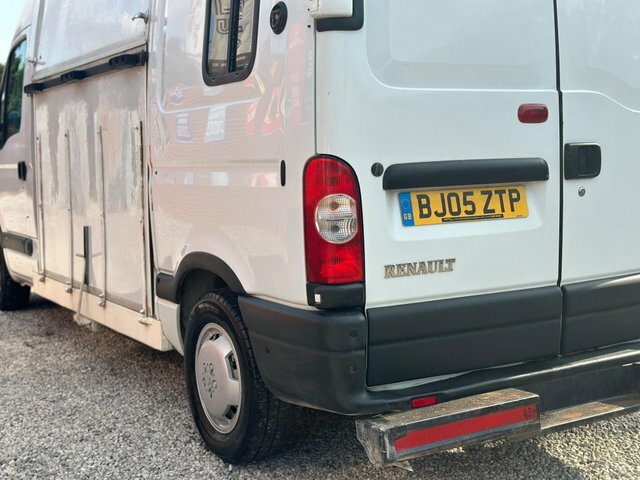 Renault Master Mpv White #15