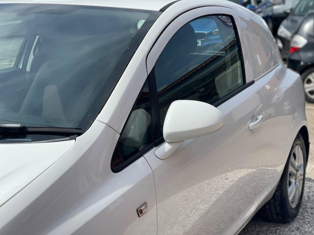 Vauxhall Corsa 1.0I 12V Life Black #21