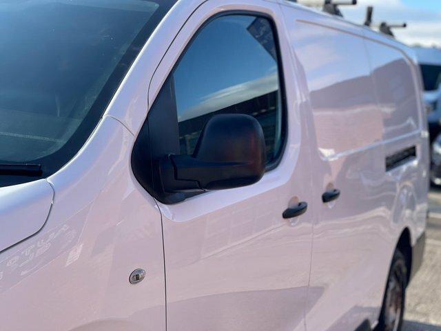 Vauxhall Vivaro 2900 1.5D 100Ps Edition H1 Van White #14