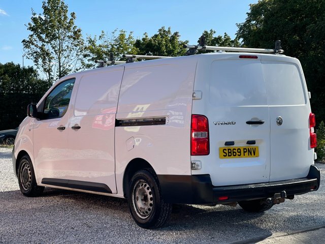 Vauxhall Vivaro Turbo D 3100 Edition White #4