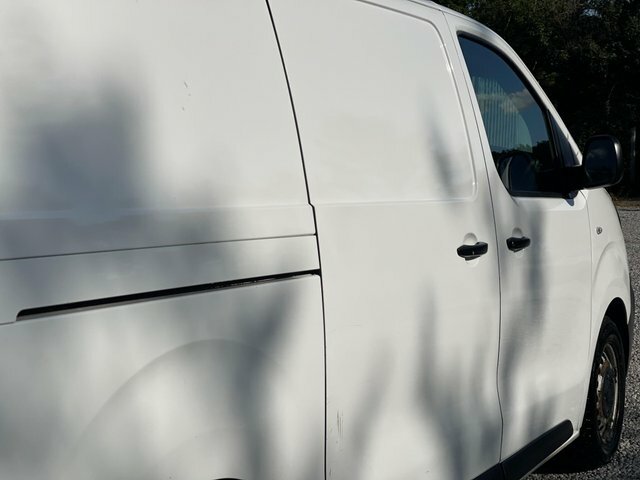 Vauxhall Vivaro 2900 1.5D 100Ps Edition H1 Van White #16