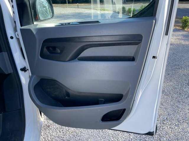 Vauxhall Vivaro 2900 1.5D 100Ps Edition H1 Van White #20
