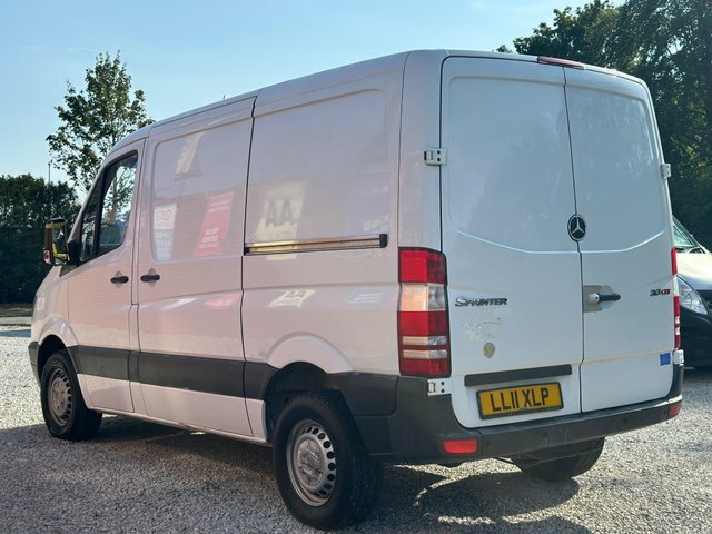 Mercedes-Benz Sprinter 2.1 313 Cdi Rwd L2 White #4