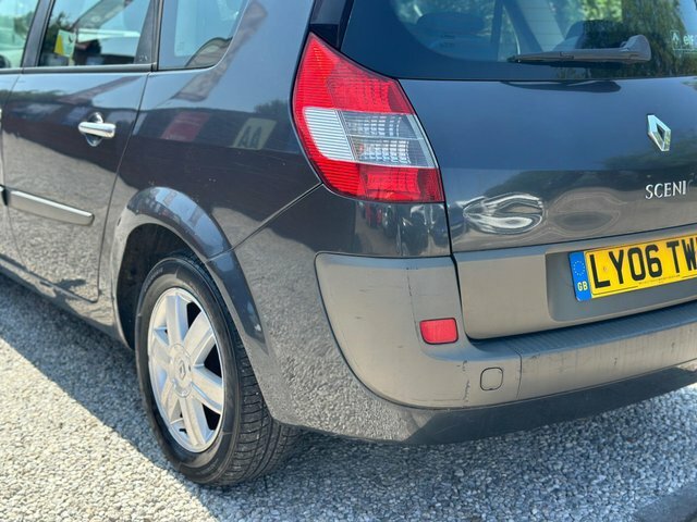 Renault Grand Scenic Se I-vtec White #15