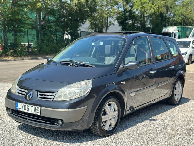 Renault Grand Scenic Se I-vtec White #29