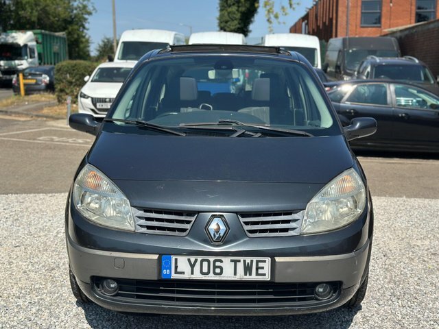 Renault Grand Scenic Se I-vtec White #30